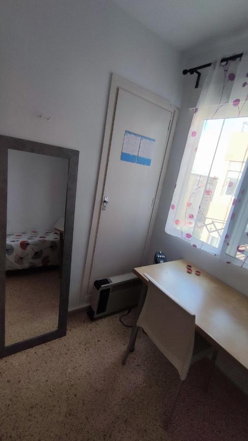 Habitaciones En Alquiler En Piso Compartido バレンシア 部屋 写真